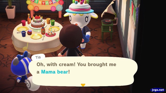 Tia: Oh, with cream! You brought me a Mama bear!