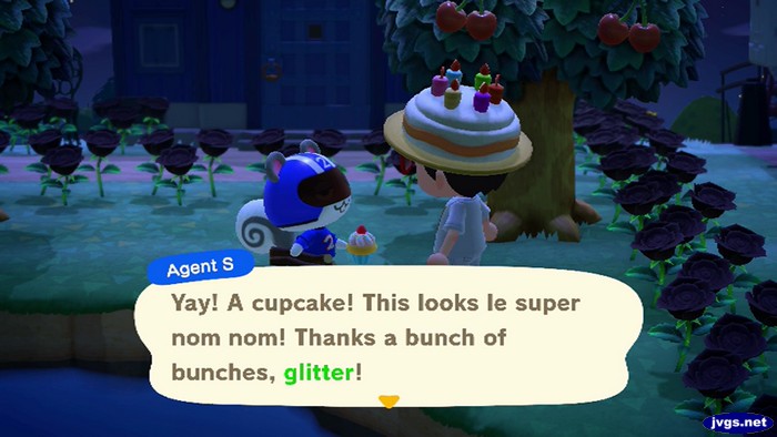 Agent S: Yay! A cupcake! This looks le super nom nom! Thanks a bunch of bunches, glitter!