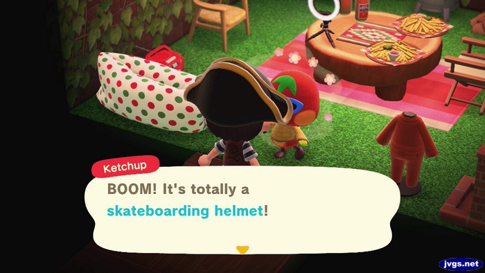 Ketchup: BOOM! It's totally a skateboarding helmet!