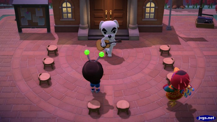 Rio applauds K.K. Slider even though she wasn't seated for the show.