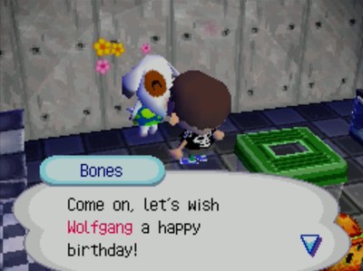 Bones: Come on, let's wish Wolfgang a happy birthday!